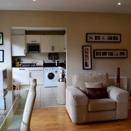 Modern 2 Bedroom In Clontarf Appartement *
